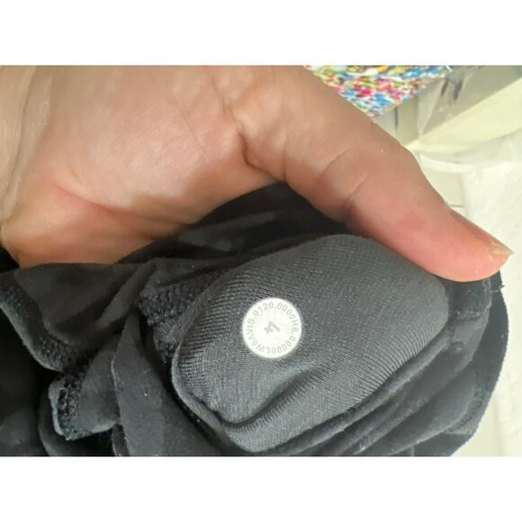 Lululemon Sz 4 Black Grey Animal Print Leggings - Picture 5 of 5